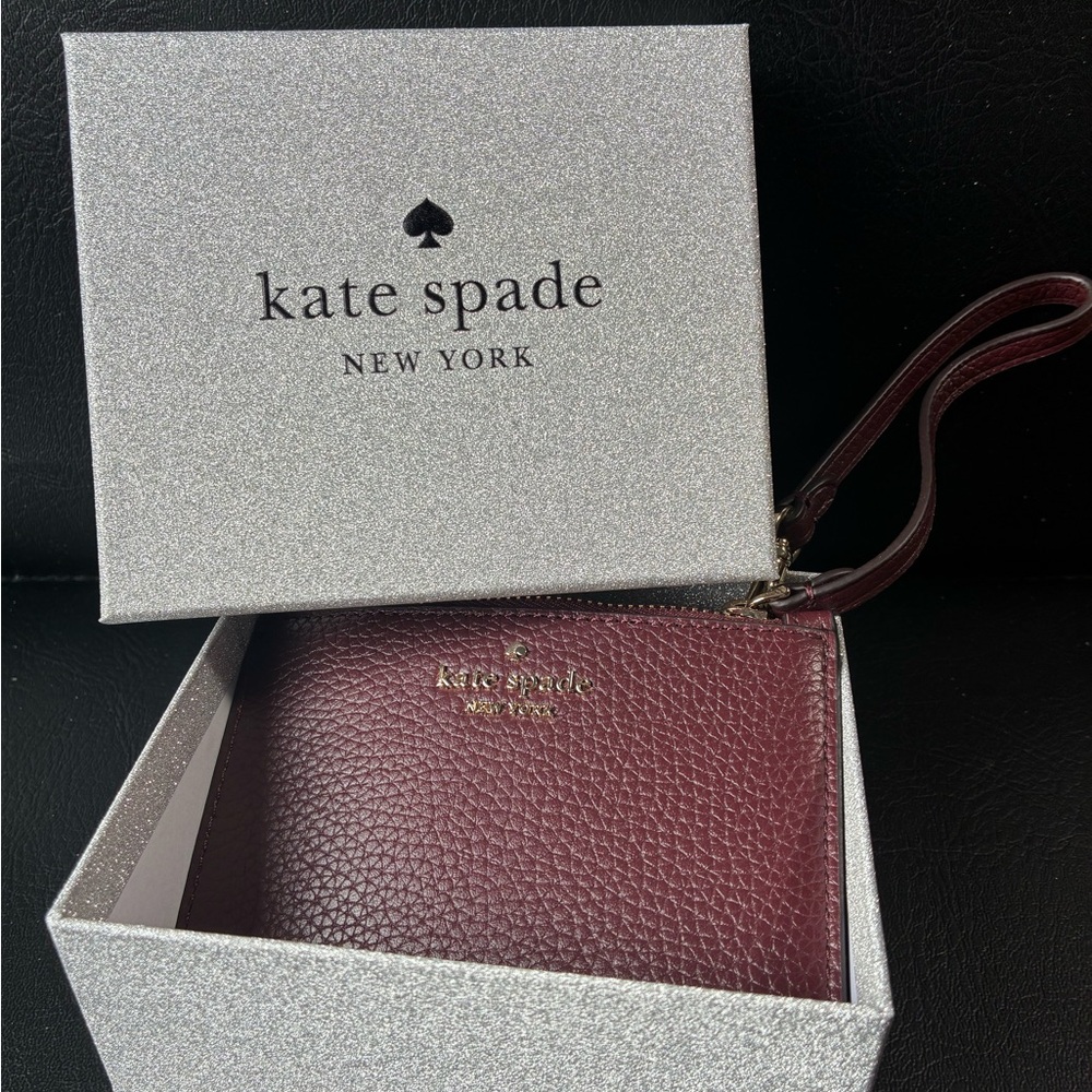 Kate Spade ♠️ Burgundy Wristlet Pouch Leather Wallet - Picture 9 of 9